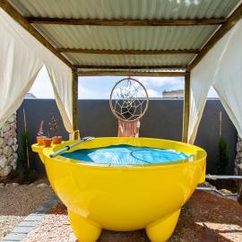 Dunes, Waves and Shells Self Catering Units and The Beach Shack Caravan Langebaan, hotel in Langebaan
