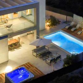 Villa North, hotel a Zaton