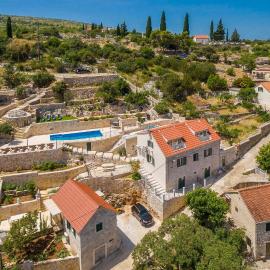 Villa Luka Brac, hotel a Ložišće