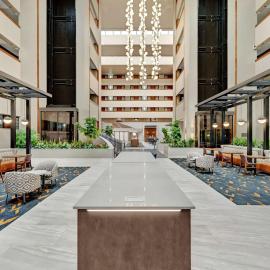 Embassy Suites by Hilton Oklahoma City Will Rogers Airport, hotel v destinácii Oklahoma City