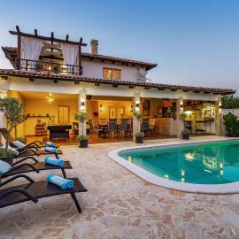 Villa Karmen