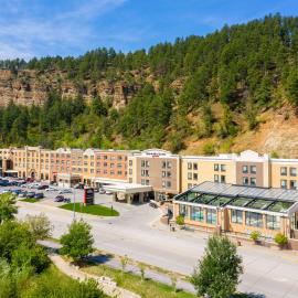 Viesnīca DoubleTree by Hilton Deadwood at Cadillac Jack's pilsētā Dedvuda