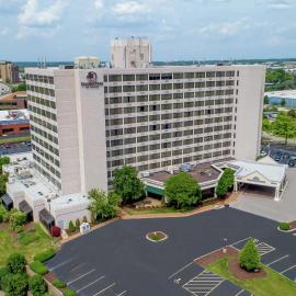 Viesnīca DoubleTree by Hilton St. Louis at Westport pilsētā Merilendhaitsa