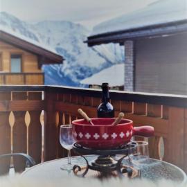 Ski-in, central and cosy in the Chalet Diana, free access to swimming pool, hotel en Bettmeralp