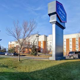 Hampton Inn & Suites by Hilton Calgary-Airport