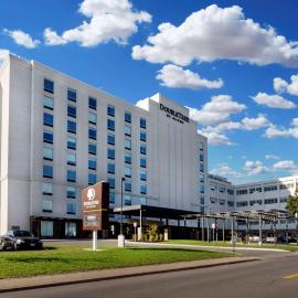 DoubleTree by Hilton Hotel Niagara Falls New York, viešbutis mieste Niagara Folsas