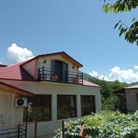 Gallery: Tsʼageri şehrinde bir otel