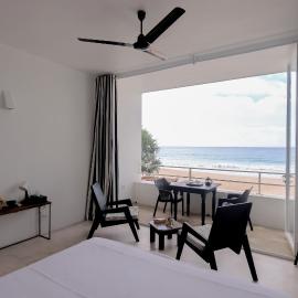 Bieshu Beach Hive