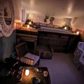 Studio de charme avec piscine de relaxation、Moyauxのホテル