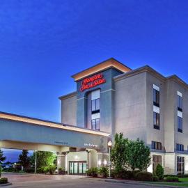 Hampton Inn & Suites Houston/League City, hôtel à League City