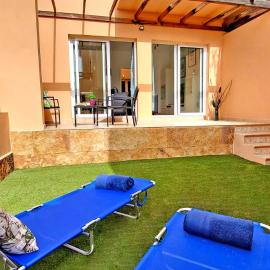 Sun and Ocean - Gran Tarajal - House 3 Bedrooms Ocean View Terrace WiFi, hotel in Gran Tarajal