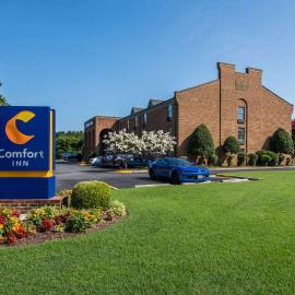 Comfort Inn Newport News - Hampton I-64, hotel di Newport News