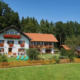 Gästehaus Bliem, hotell i Ainring