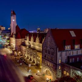 St. Louis Union Station Hotel, Curio Collection by Hilton, khách sạn ở Saint Louis