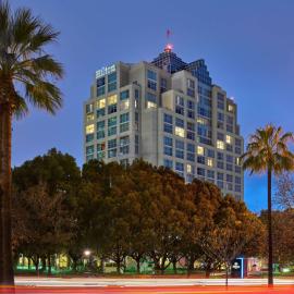 Hilton Los Angeles North-Glendale & Executive Meeting Center，格倫代爾的飯店