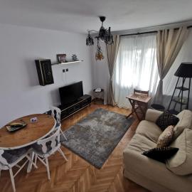 Apartament Ocnele Mari, hotel a Ocnele Mari