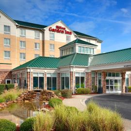 Hilton Garden Inn Clarksville، فندق في كلاركسفيل