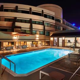 Doubletree By Hilton Fullerton, hotel en Fullerton