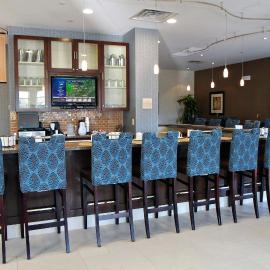 Hilton Garden Inn Midtown Tulsa, hotel u gradu Talsa