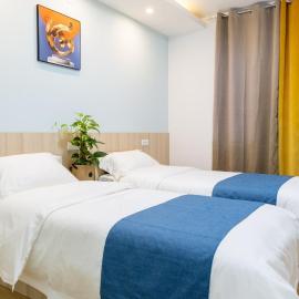 home in superior如家, hotel in Surčin