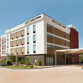 Home2 Suites by Hilton Edmond, khách sạn ở Edmond