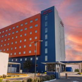 Hampton Inn & Suites by Hilton Salamanca Bajio, ξενοδοχείο σε Σαλαμάνκα