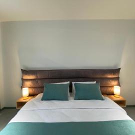 H2O, hotel a Ureki