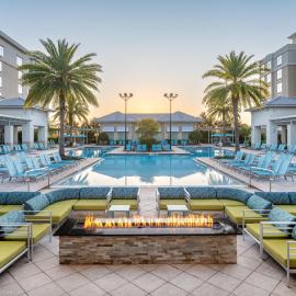 TownePlace Suites Orlando at FLAMINGO CROSSINGS Town Center, Western Entrance, хотел в Орландо