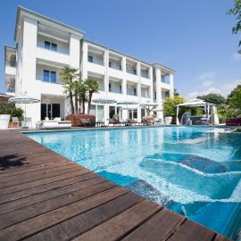 Tobago, hotel u gradu Garda