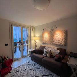 Adamello Verde Holiday Apartment, hotell i Vione
