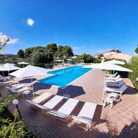 Villa Teti - Sicilia, hotel v destinaci Campofelice di Roccella