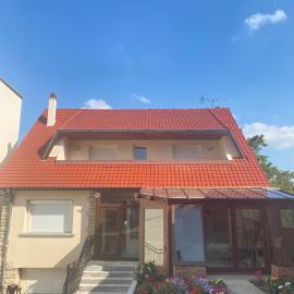 Lumbini Home, hotel i Palaiseau