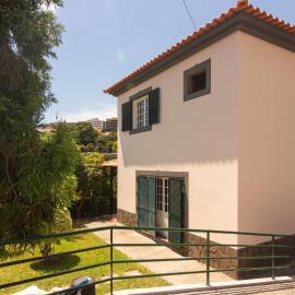 Pilar House