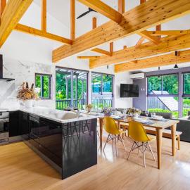 Mizuho Chalets by HHG、白馬村のホテル