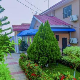 Kiverly Hotel, hotelli kohteessa Atasomanso