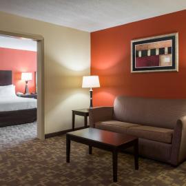 Holiday Inn Express & Suites Lexington Downtown Area-Keeneland by IHG