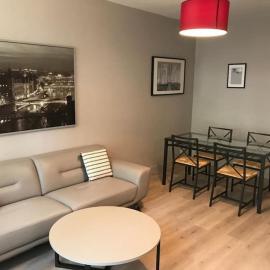 Pavillon de 1 à 4 personne ou famille,double salon