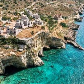 Cliffside Cozy Villa w/ Seaviews