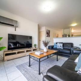 Sage on Bewes - Relaxed CBD Base with Tennis Court