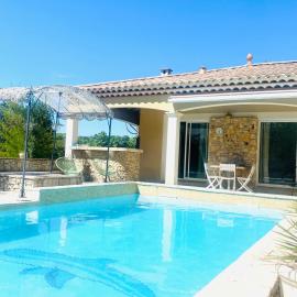 Villa Nimes, hotel in Nîmes