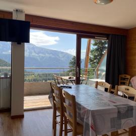Appartement 2 chambres vue exceptionnelle, готель у місті Шамрусс