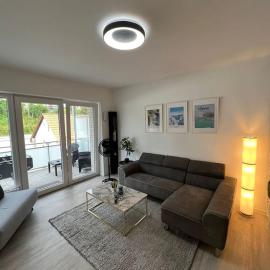 Luxuriöses Apartment,Neubau, 4 Personen, Parkplatz, Griechischer Stil, hotel in Bochum