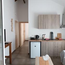 Niki Apartments Beach Loft, hotel in Platamonas