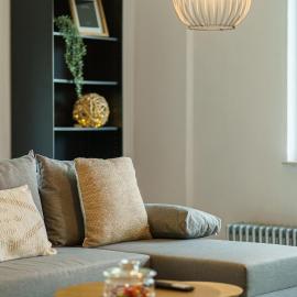 Großzügiges Business Apartment I 2 Schlafzimmer I Balkon I Parkplatz I Autobahnnähe