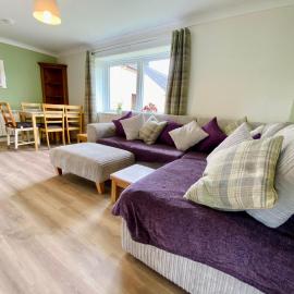cosy town bungalow, hotel in Inverlochy