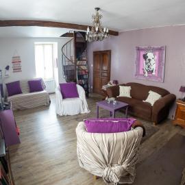 La p'tite maison, Hotel in Blacy
