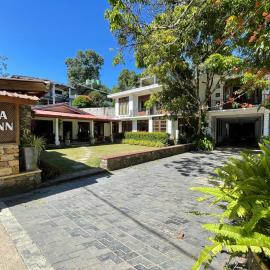 Ella Inn, hotel u gradu Ela