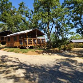 Lodges du Ushuaïa Villages Camping les 4 Saisons, hotel di Grane