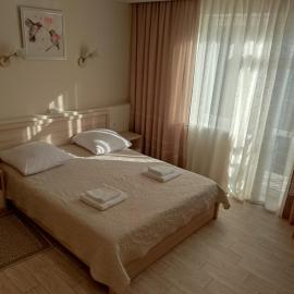 Золота Поляна, hotel u gradu Poljana