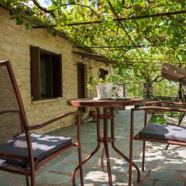 Euaggelias & Cristianas House, hotel em Aristi